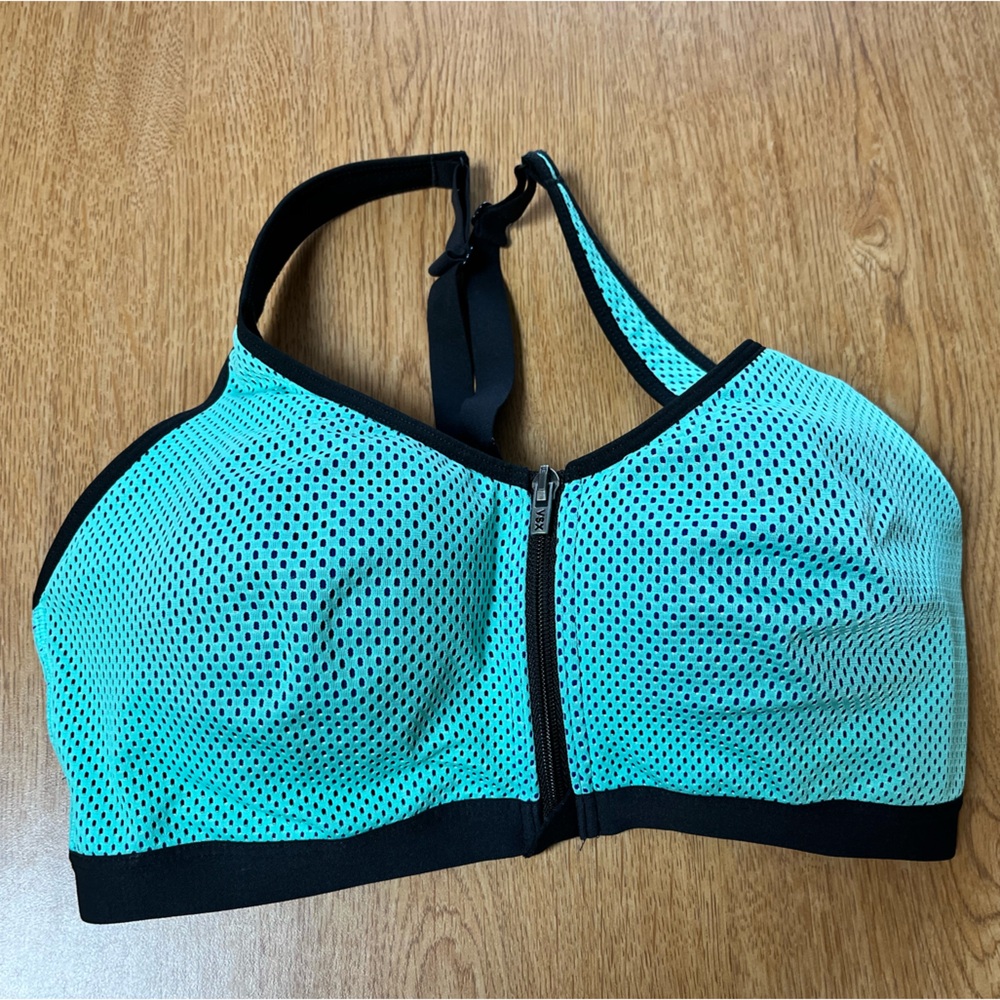 Victoria’s Secret VSX Sport sports bra